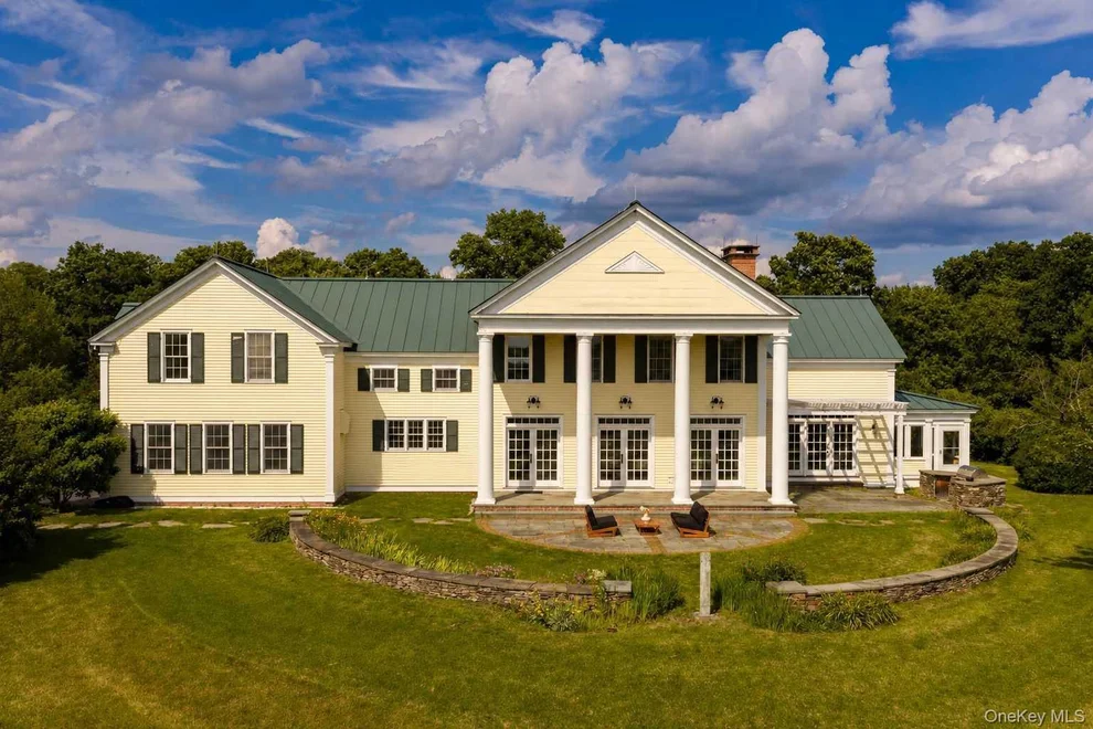 Unit for sale at 189 Sutherland Road, Chatham, NY 12184