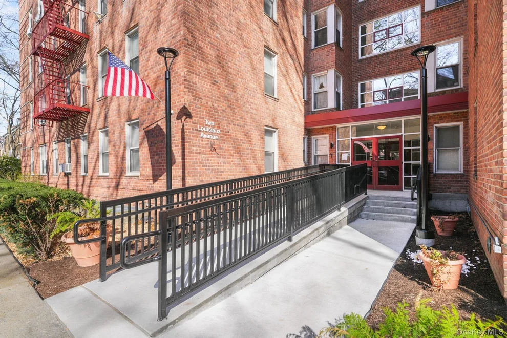 Unit for sale at 2 Louisiana Avenue, Yonkers, NY 10708