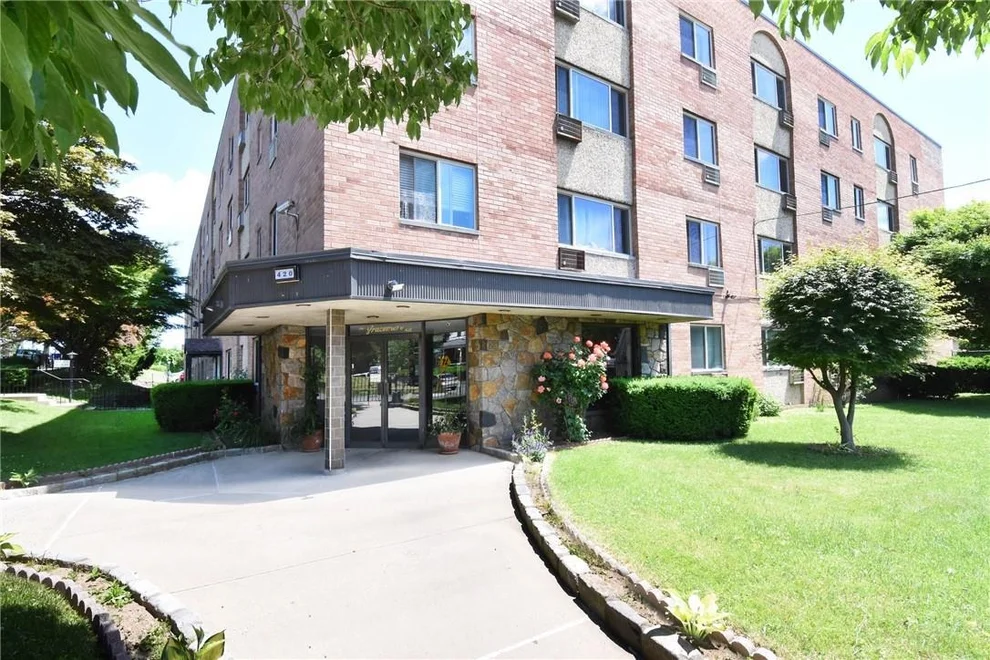 Unit for sale at 420 Palisade Avenue, Yonkers, NY 10703