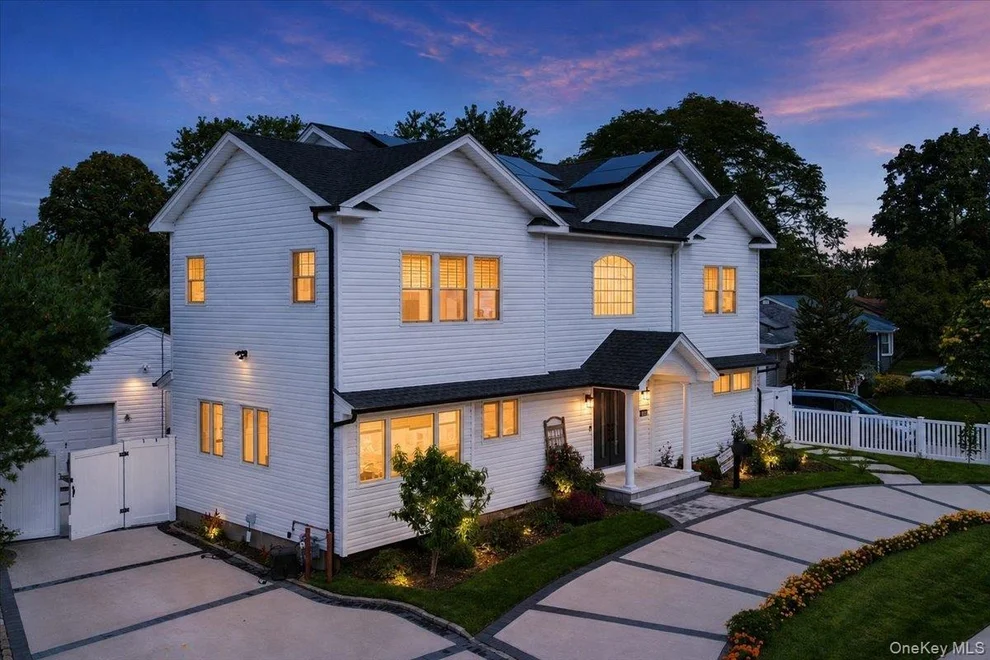 Unit for sale at 1375 Oak Lane, Hempstead, NY 11554