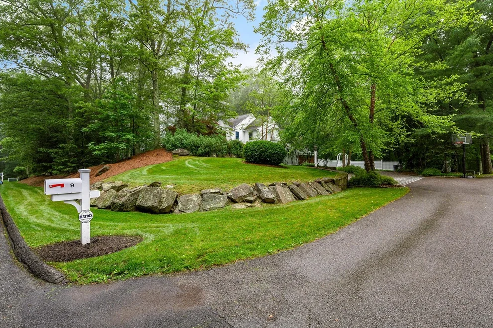 Unit for sale at 9 Colonel Ferris Road, Lewisboro, NY 10590