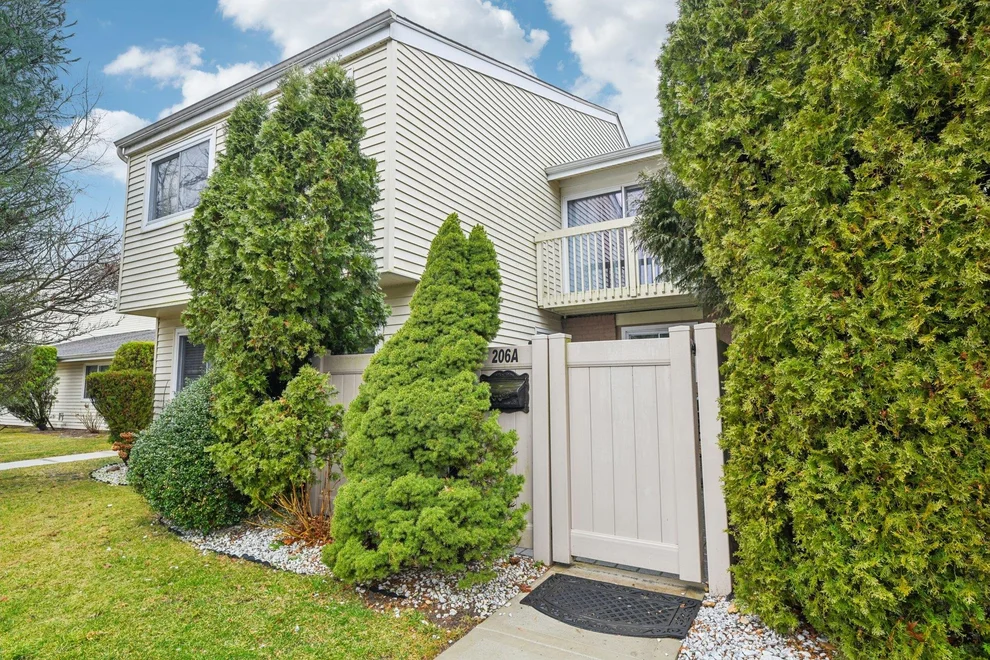 Unit for sale at 206 Springmeadow Drive, Islip, NY 11741