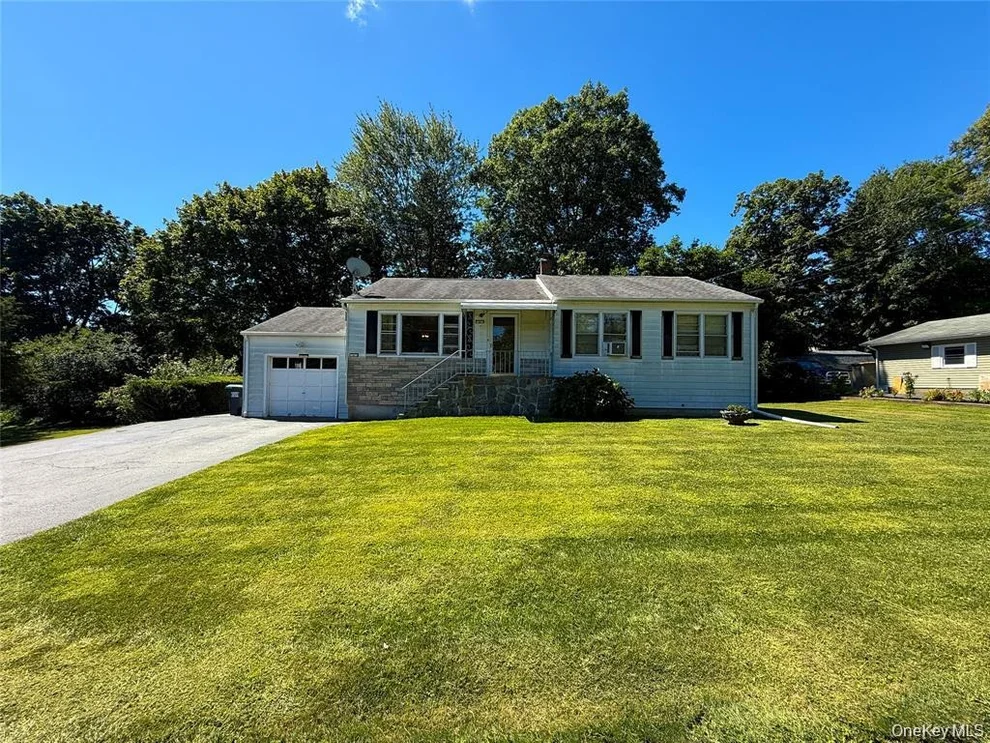 Unit for sale at 7 Dene Road, Newburgh (Town), NY 12550