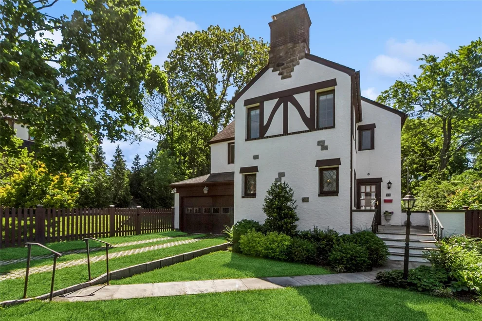 Unit for sale at 10 Belmont, New Rochelle, NY 10801