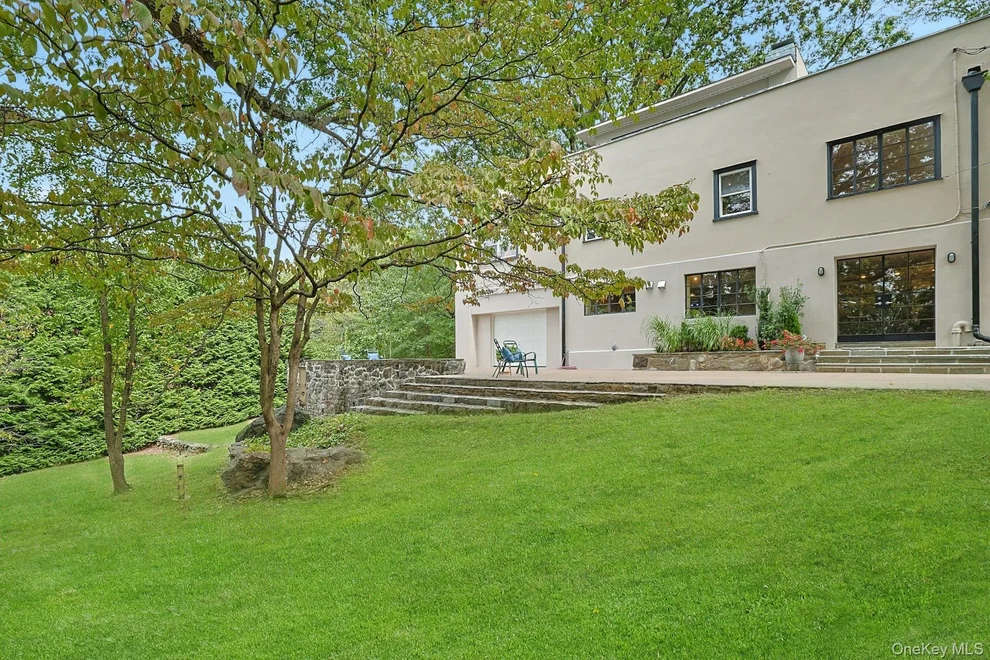 Unit for sale at 75 Lakeside Drive, New Rochelle, NY 10801