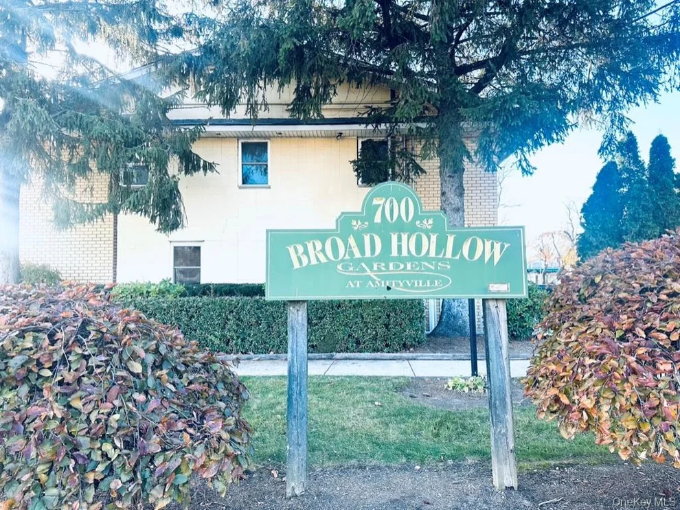 Unit for sale at 700 Broadway, Babylon, NY 11701