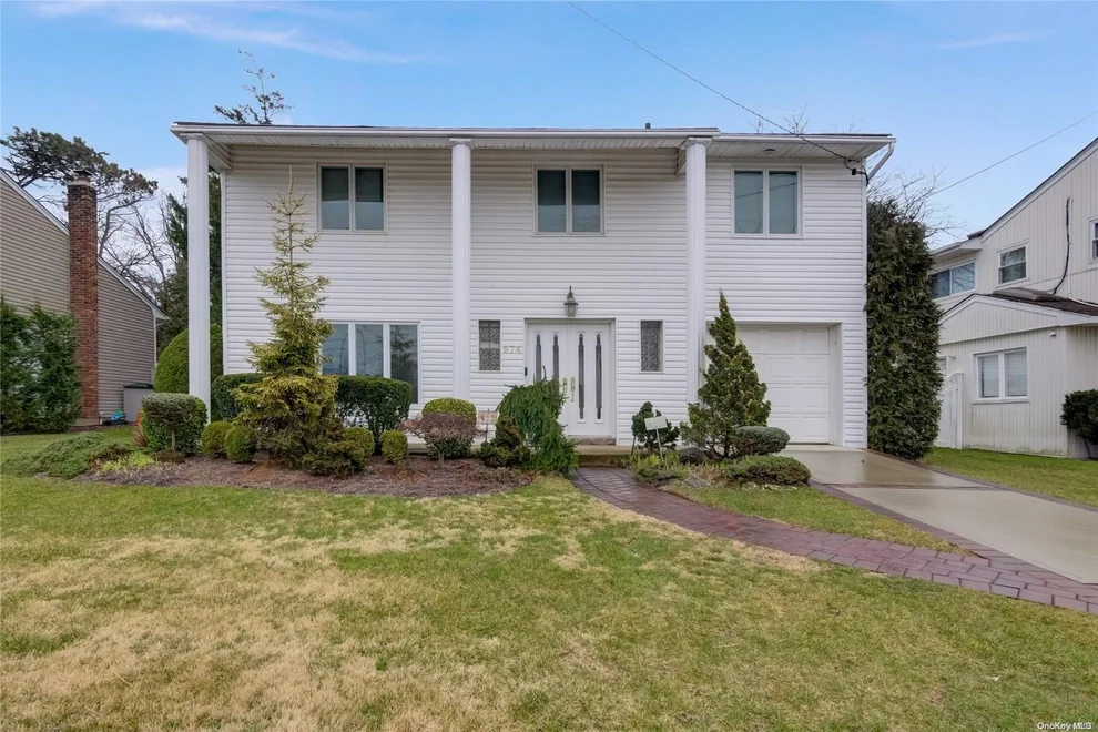 Unit for sale at 974 Middle Bay Drive, Hempstead, NY 11510