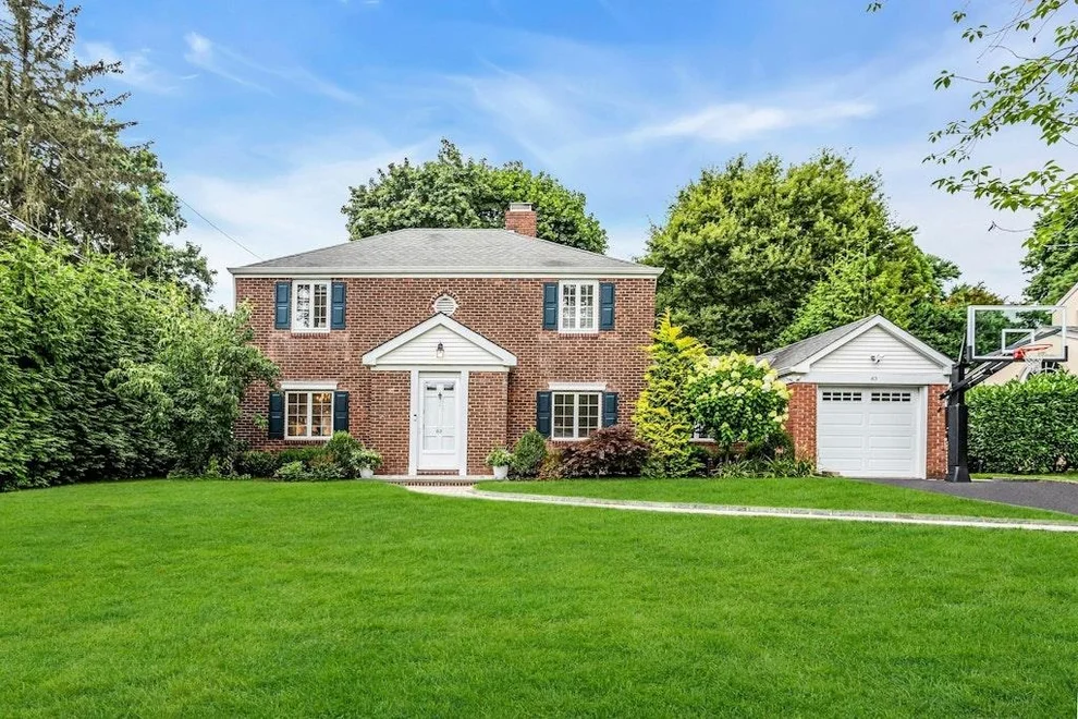 Unit for sale at 63 Hilltop Drive, North Hempstead, NY 11030