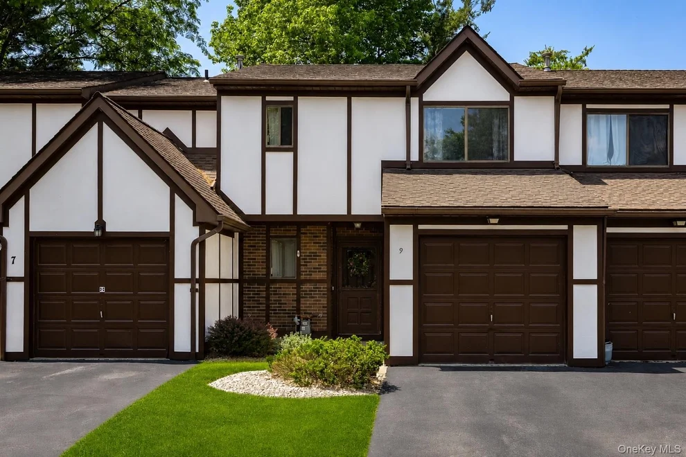 Unit for sale at 9 Ruby Circle, Poughkeepsie (Town), NY 12603