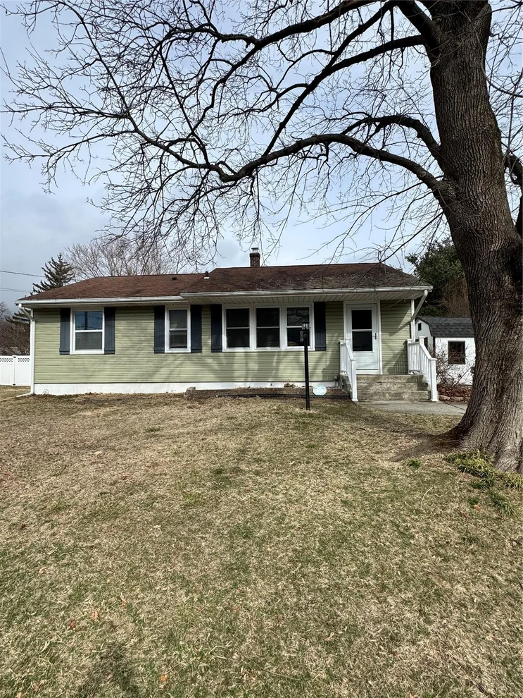 Unit for sale at 22 Putnam Road, Fishkill, NY 12524