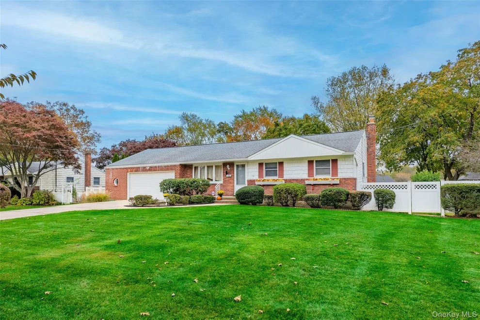 Unit for sale at 144 Cedar Road, Huntington, NY 11731