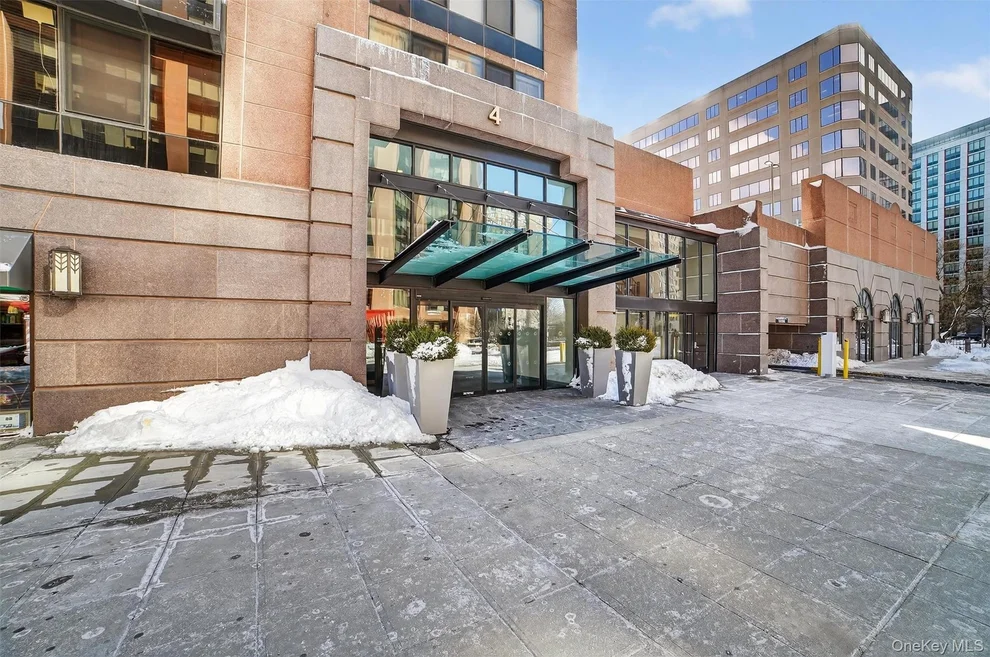 Unit for sale at 4 Martine Avenue, White Plains, NY 10606