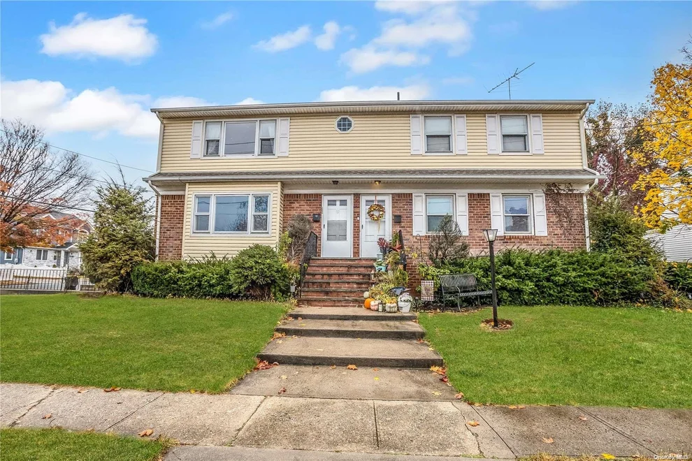 Unit for sale at 159 Collins Avenue, North Hempstead, NY 11596