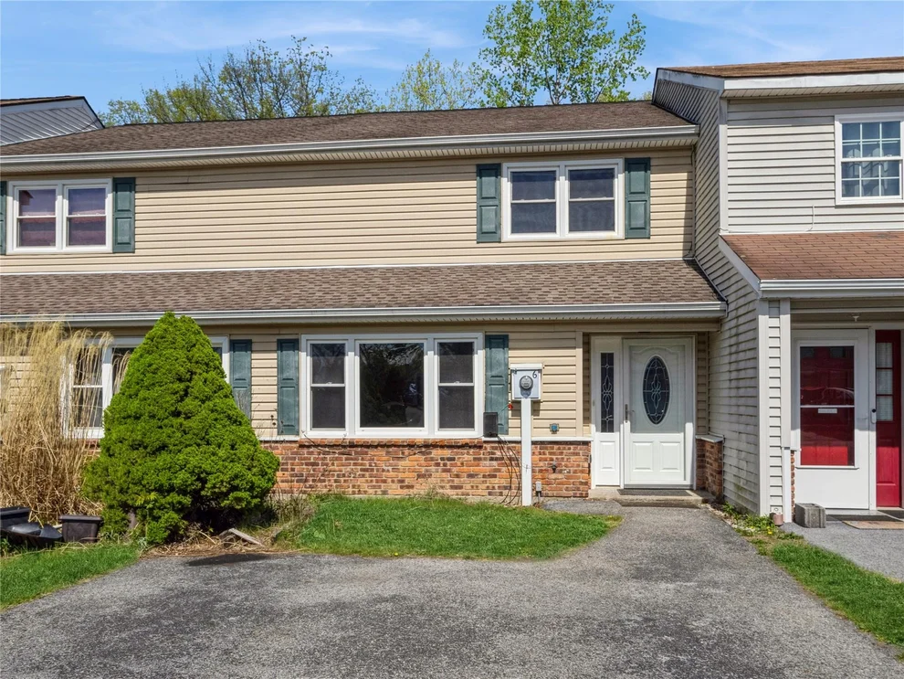 Unit for sale at 6 Coll Hollow Road, Poughkeepsie (Town), NY 12601