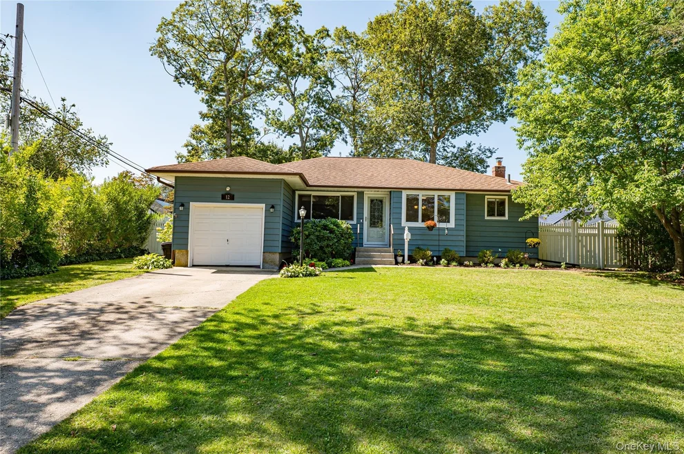 Unit for sale at 12 Wadsworth Place, Smithtown, NY 11787