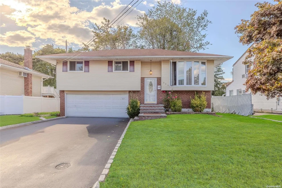 Unit for sale at 208 Irving Avenue, Babylon, NY 11729