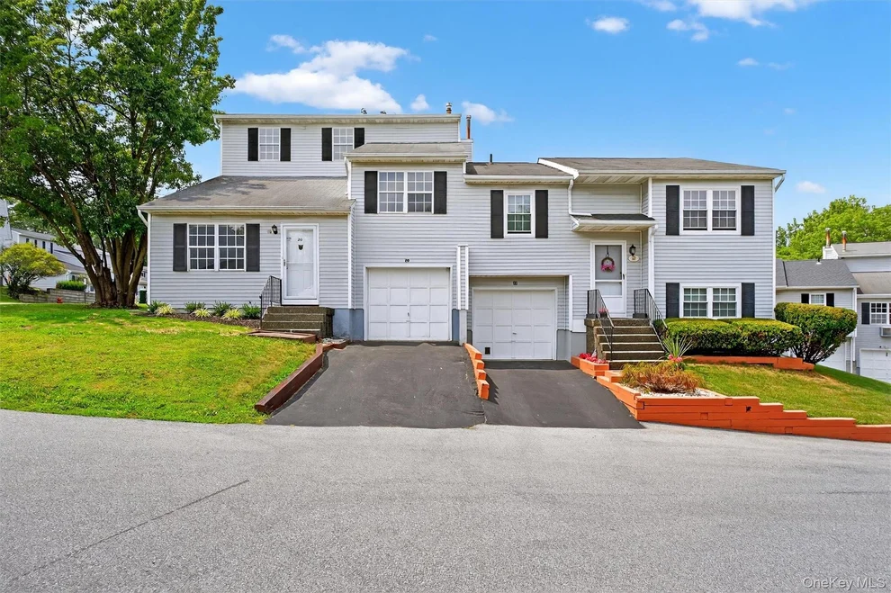 Unit for sale at 20 Aspen Court, Fishkill, NY 12524