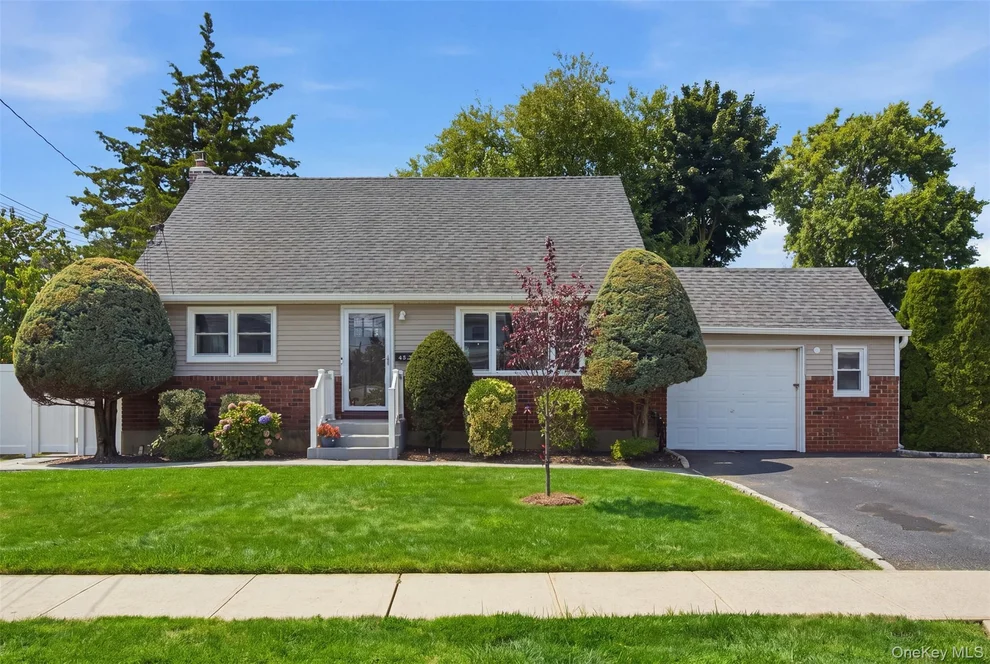 Unit for sale at 430 Hilda Street, Hempstead, NY 11554