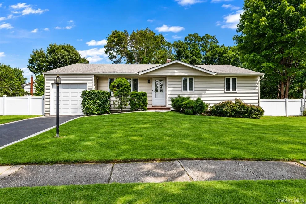 Unit for sale at 51 Longworth Avenue, Huntington, NY 11746