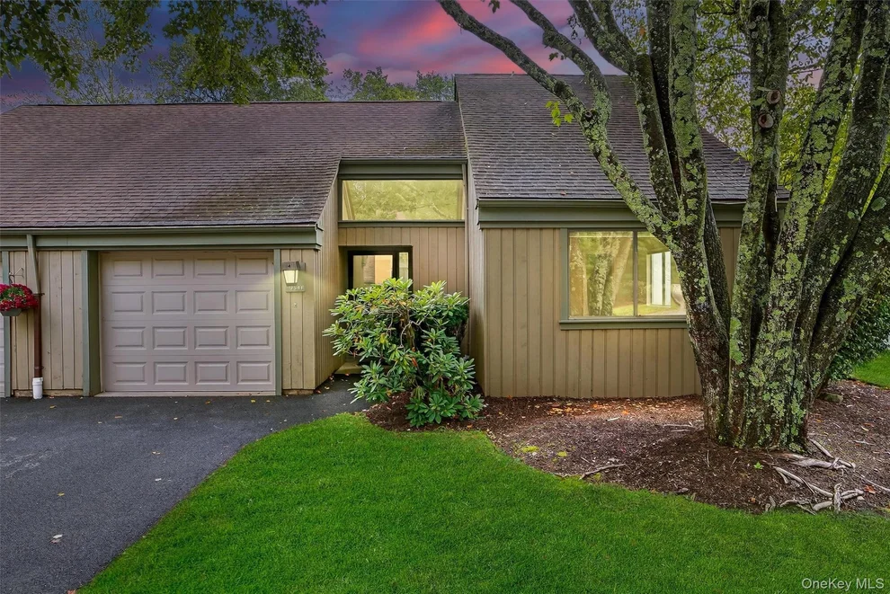 Unit for sale at 954 Heritage Hills, Somers, NY 10589
