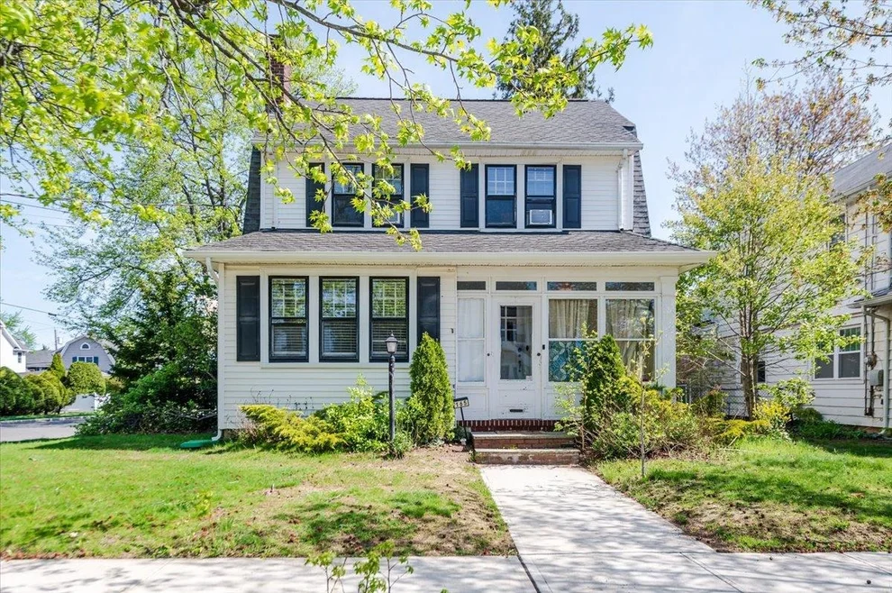Unit for sale at 165 Raymond Street, Hempstead, NY 11570