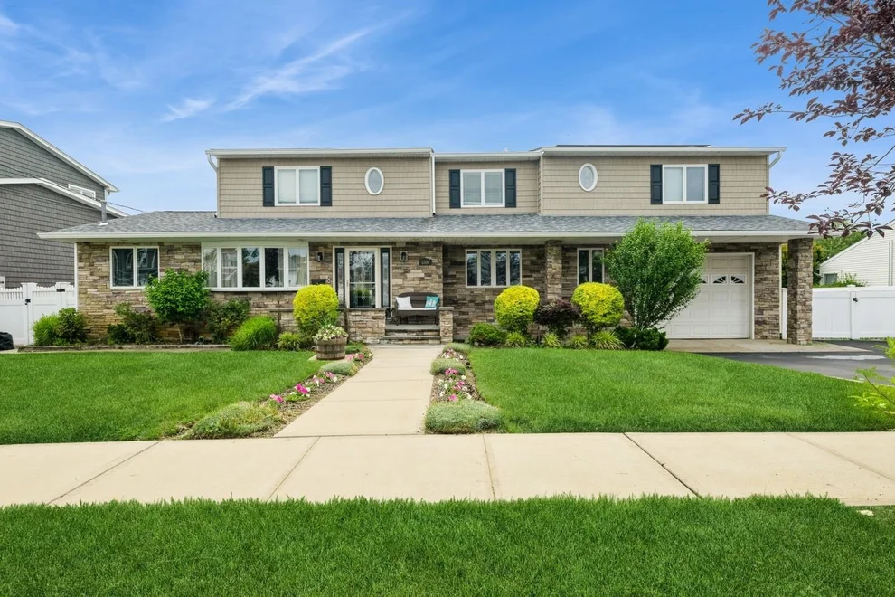 Unit for sale at 2350 Narraganset Avenue, Hempstead, NY 11783
