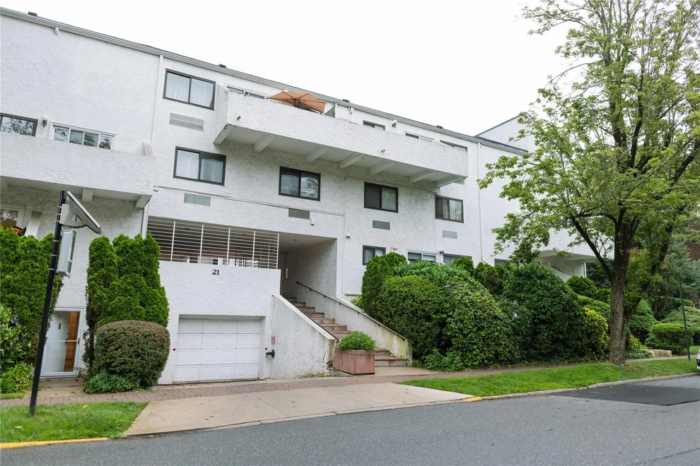 Unit for sale at 21 Canterbury Road, North Hempstead, NY 11021