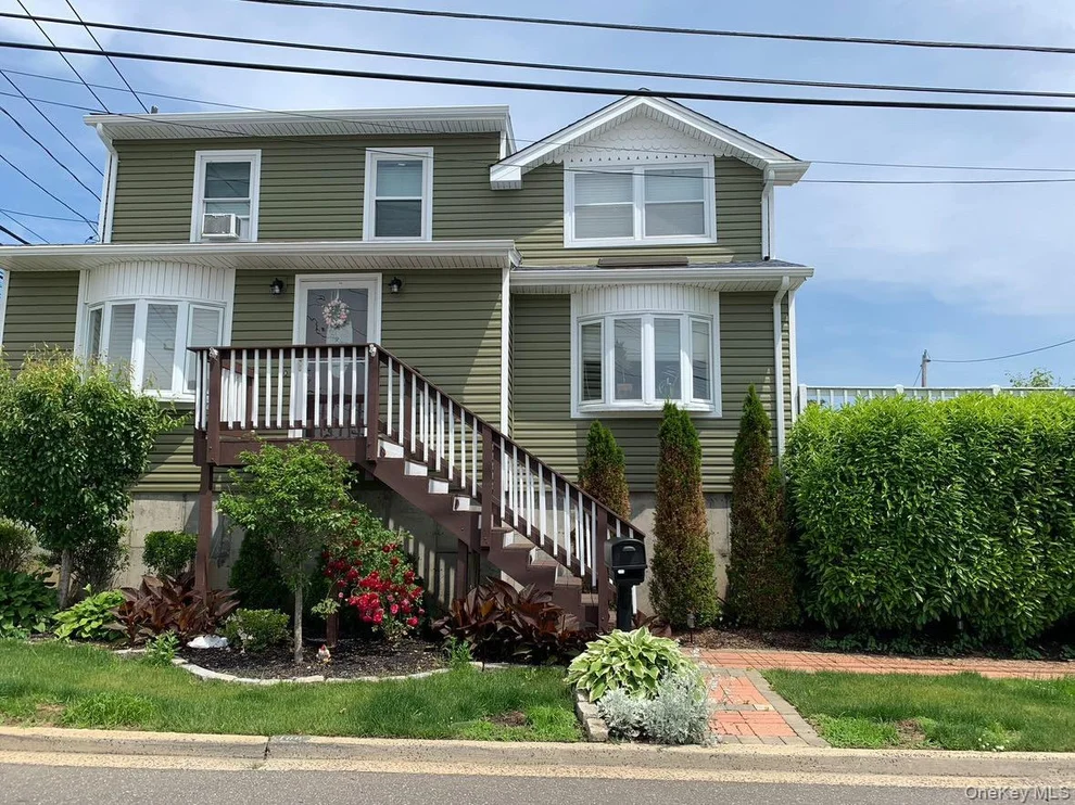 Unit for sale at 100 Kopf Road, Hempstead, NY 11710