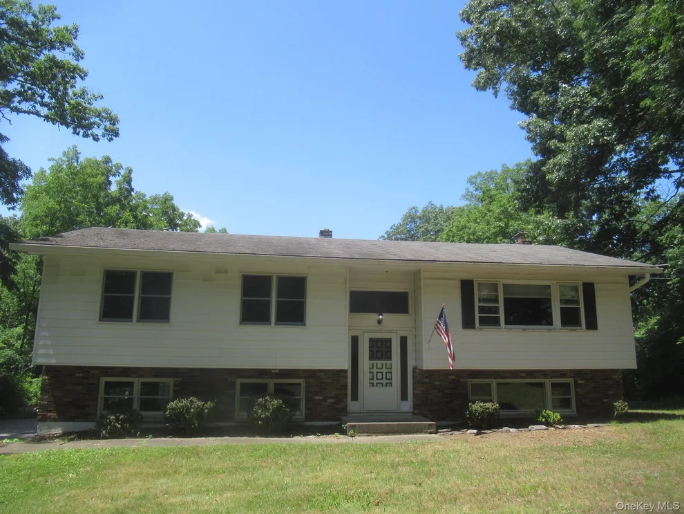 Unit for sale at 17 Jack And Jill Road, Beekman, NY 12570