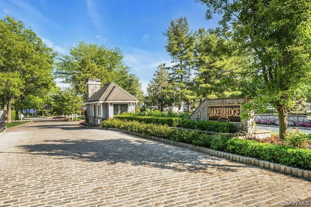 Unit for sale at 38 Lakebridge Drive S, Smithtown, NY 11754