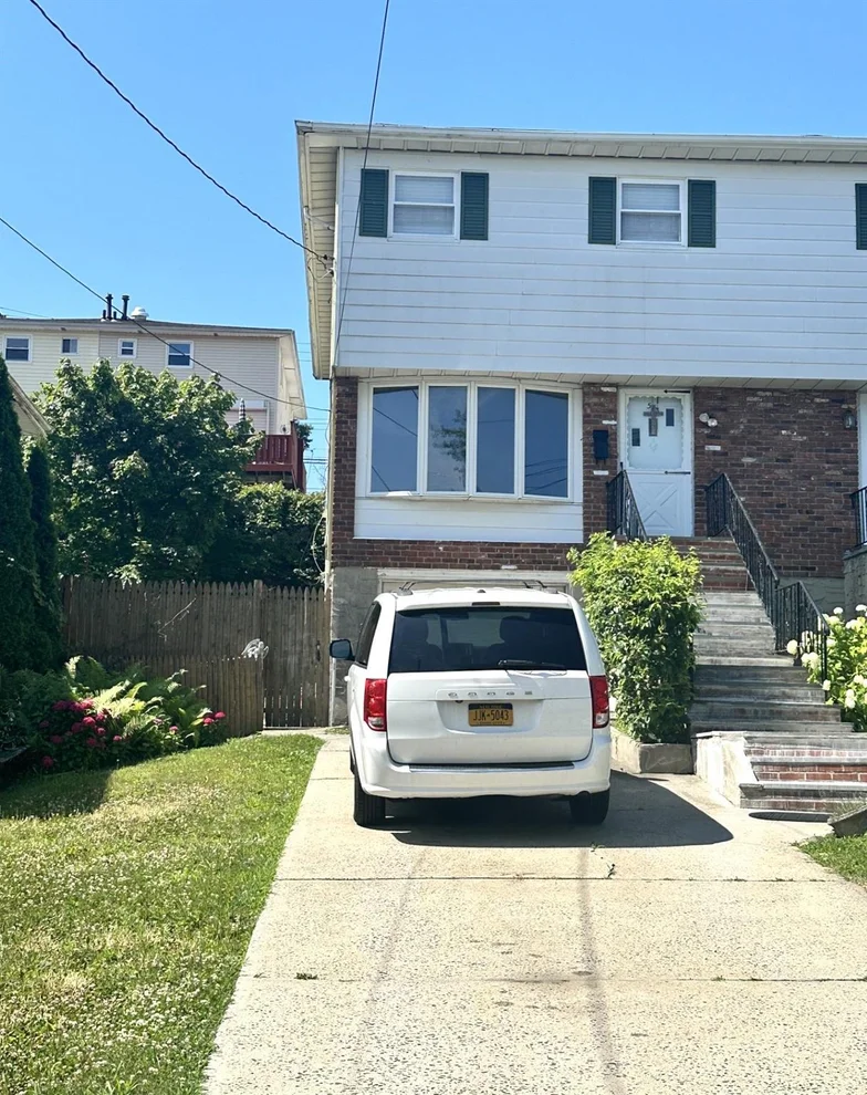 Unit for sale at 53 Valerie Drive, Yonkers, NY 10703
