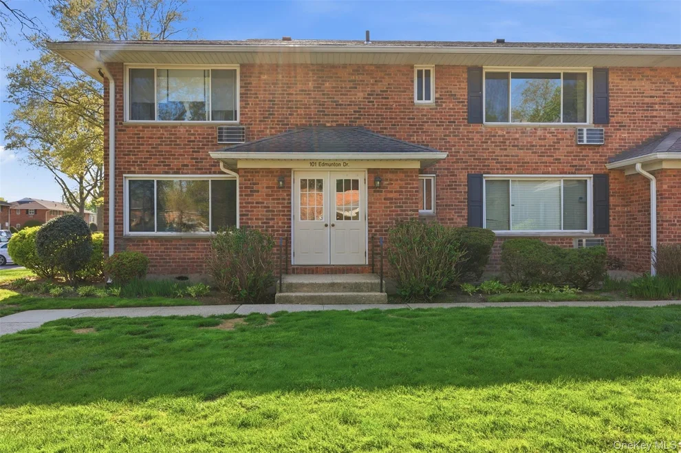 Unit for sale at 101 Edmunton Drive, Babylon, NY 11703