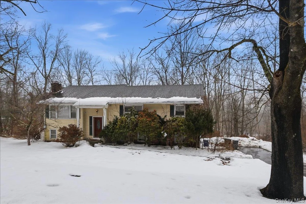 Unit for sale at 2327 Vista Court, Yorktown, NY 10598
