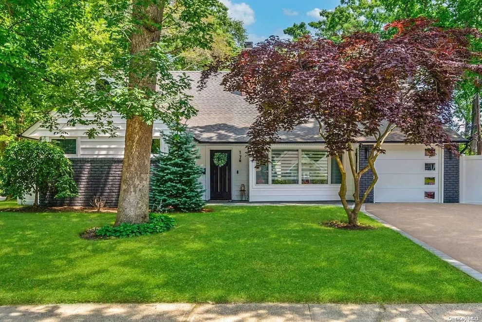 Unit for sale at 17 Oak Brook Lane, Hempstead, NY 11566