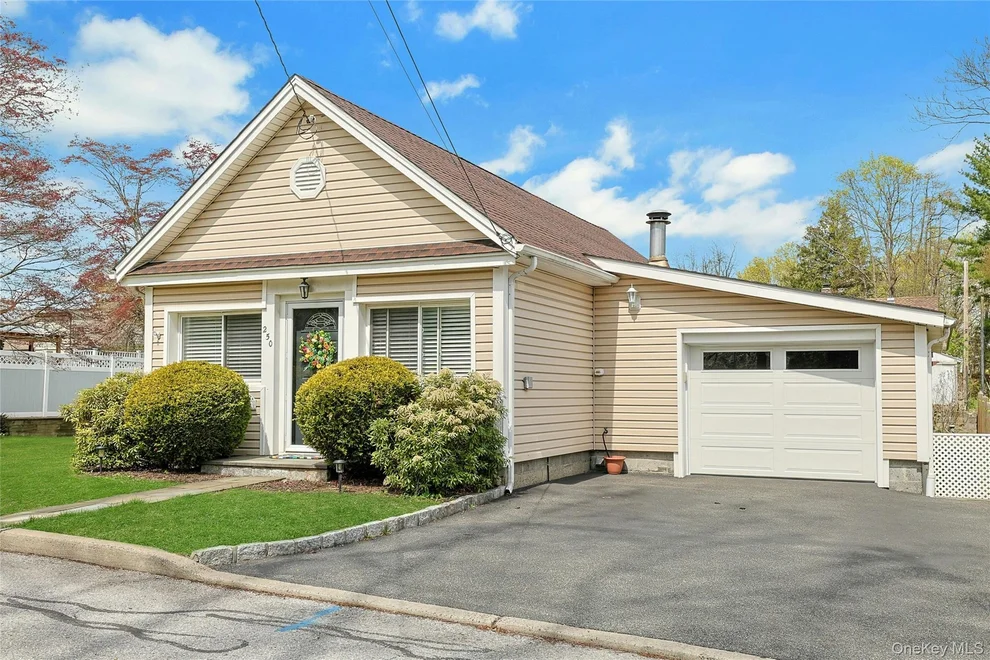Unit for sale at 250 Catherine Street, Cortlandt, NY 10511