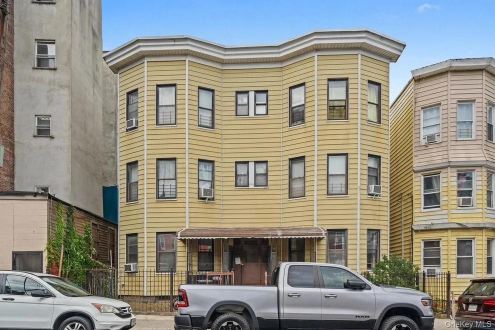 Unit for sale at 27 Saratoga Avenue, Yonkers, NY 10705