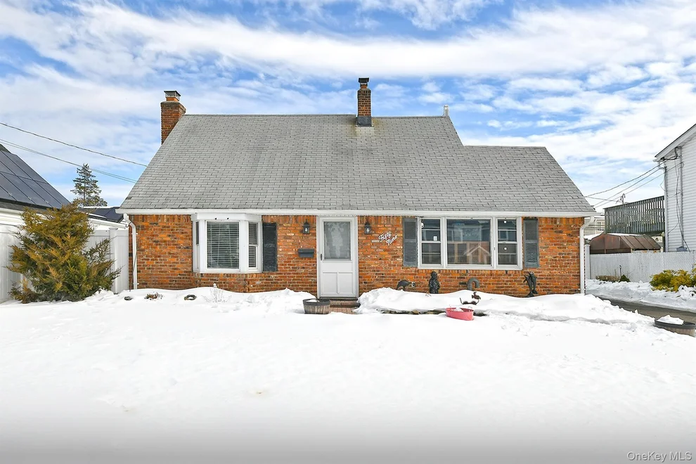 Unit for sale at 59 Stone Lane, Hempstead, NY 11756