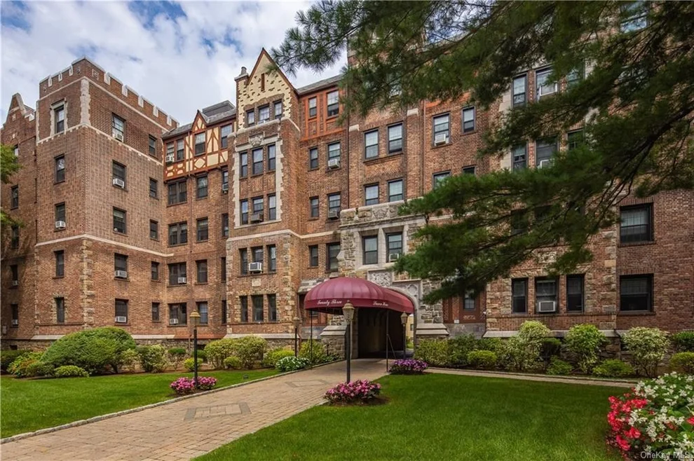 Unit for sale at 23 Old Mamaroneck Road, White Plains, NY 10605
