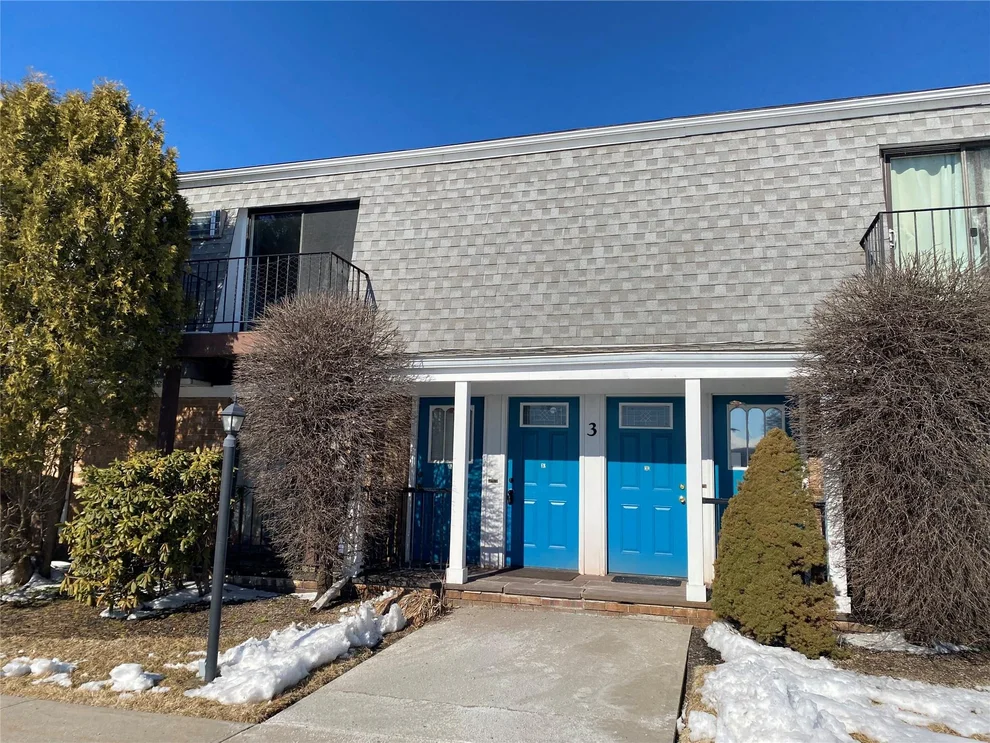 Unit for sale at 3 Fortune Road W, Wallkill, NY 10941