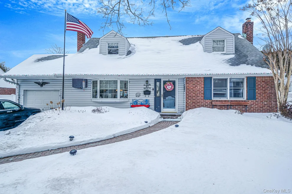 Unit for sale at 47 Grover Lane, Huntington, NY 11731
