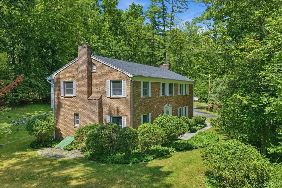 Unit for sale at 2320 Glasco Turnpike, Woodstock, NY 12498