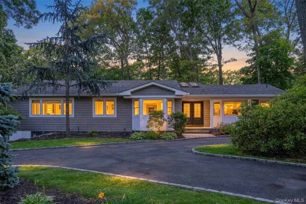 Unit for sale at 2 Rawlings Drive, Huntington, NY 11747
