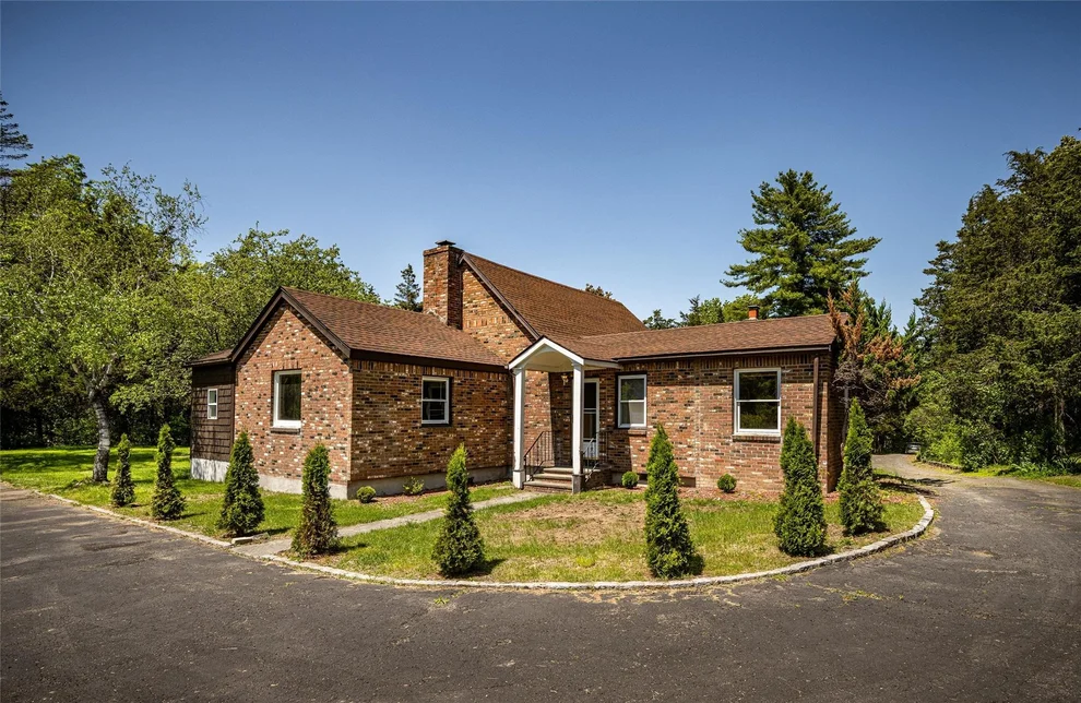 Unit for sale at 273 Round Top Road, Germantown, NY 12526
