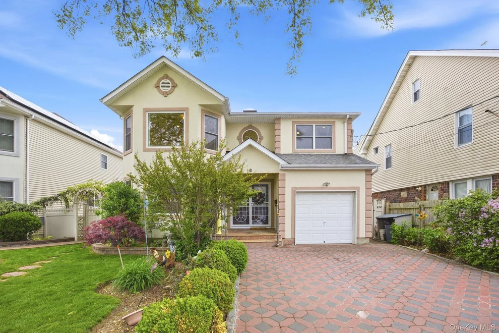 Unit for sale at 16 6th Avenue, North Hempstead, NY 11040