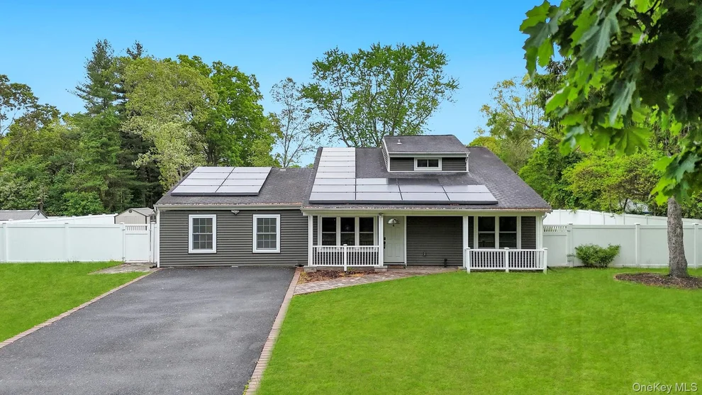 Unit for sale at 4 Hale Lane, Brookhaven, NY 11727