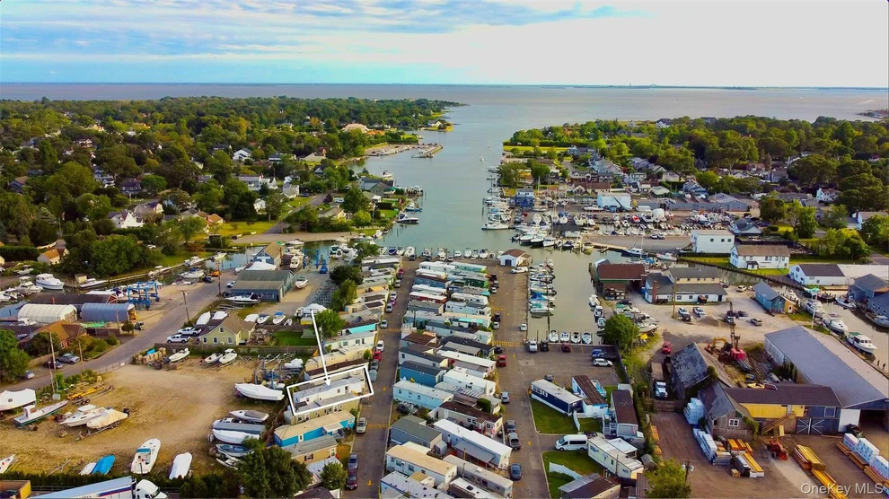 Unit for sale at 150 Main St, Islip, NY 11751