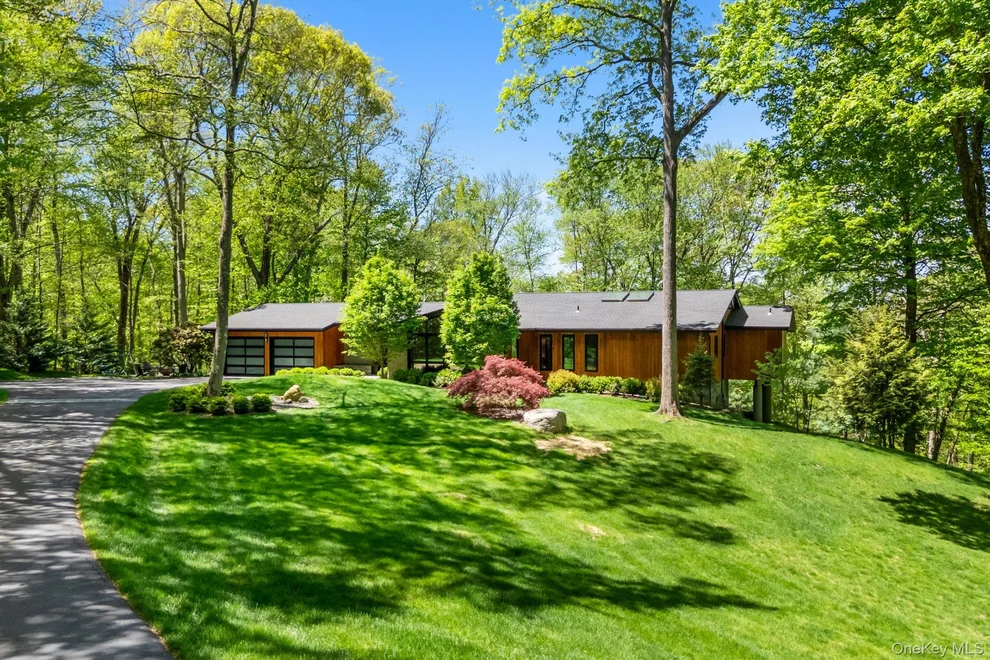 Unit for sale at 2 The Logging Road, Lewisboro, NY 10597
