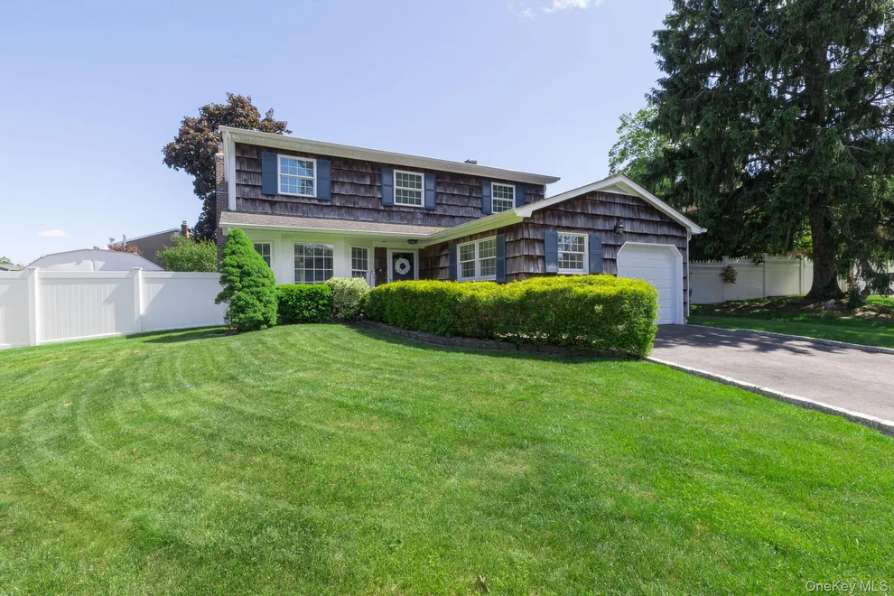 Unit for sale at 29 Beaumont Lane, Brookhaven, NY 11755