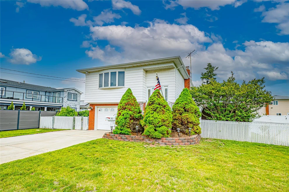 Unit for sale at 50 West Hampton Road, Babylon, NY 11747