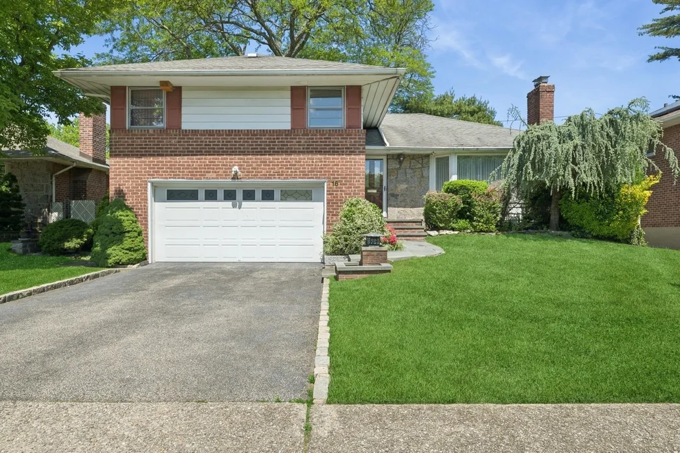 Unit for sale at 16 Carling Drive, North Hempstead, NY 11040